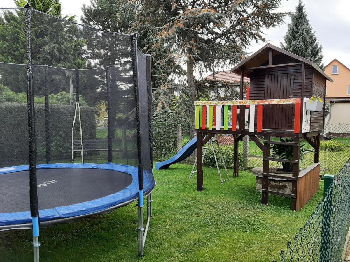 Ferienwohnung Am Park Pegau Bagian luar foto