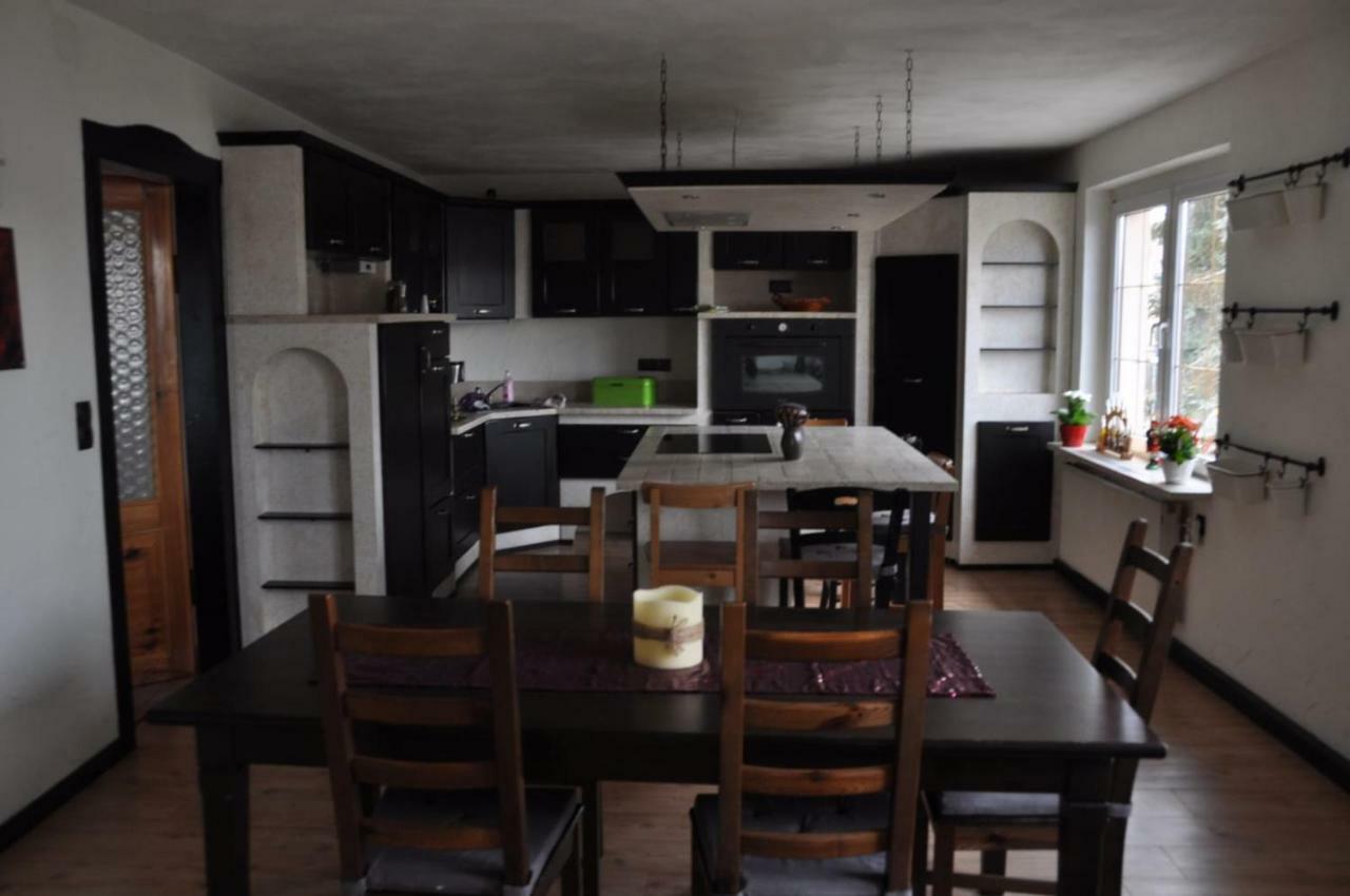 Ferienwohnung Am Park Pegau Bagian luar foto